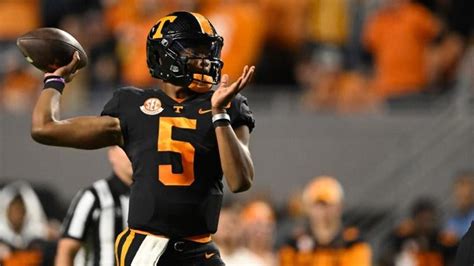 Georgia vs. Tennessee odds, line, spread: 2022 .